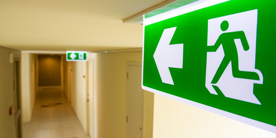 Acil Aydınlatma ve Yönlendirme Sistemleri (Exit)